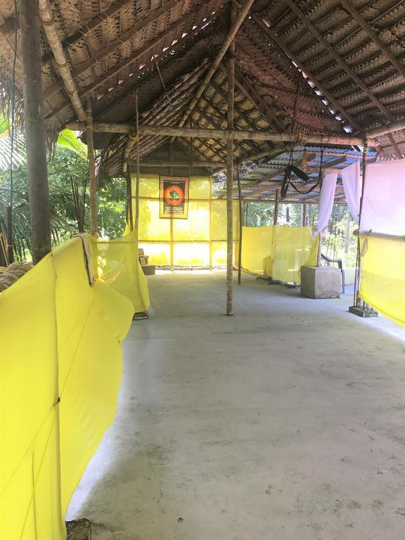 Ashiyana Cliff And Beach Resort Varkala Buitenkant foto